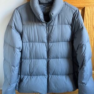 Uniqlo Gray Puffer Jacket